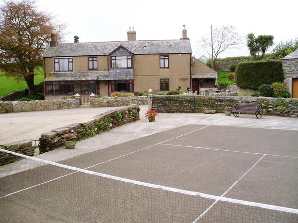 Imagen de los exteriores del Hotel Tregondale Manor Farm. Foto 7