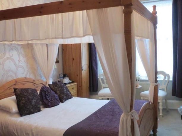 Imagen de la habitación del Hotel Trelawney. Foto 3