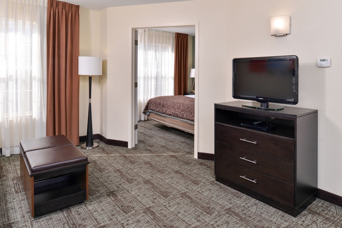 Imagen de los interiores del Hotel Trellis North Dallas. Foto 10
