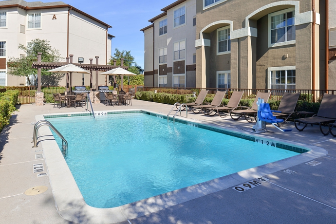 Imagen de la piscina del Hotel Trellis North Dallas. Foto 15