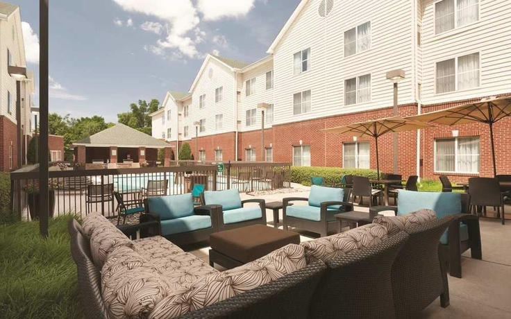 Imagen de los exteriores del Hotel Trellis West Charlotte. Foto 11