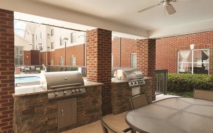 Imagen de los exteriores del Hotel Trellis West Charlotte. Foto 12