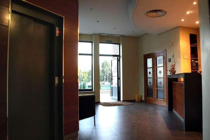 Imagen de los interiores del Hotel Tremazal. Foto 19