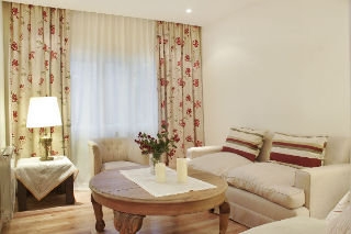 Imagen de los interiores del Hotel Tremun Kau Yat&uacute;n Hotel Estancia. Foto 8