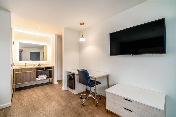 Imagen de la habitación del Hotel Trend at LAX Airport. Foto 10