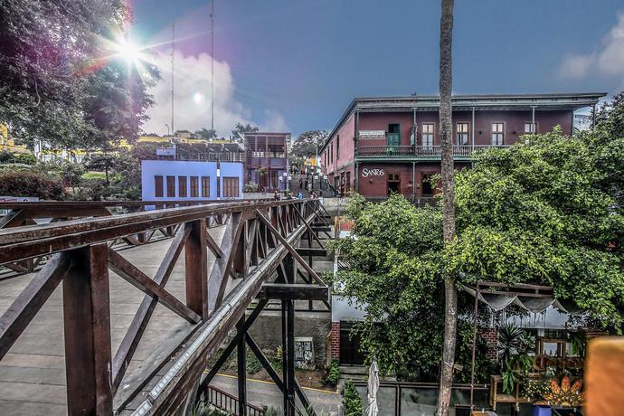 Imagen de los exteriores del Hotel Trendy Host Osma, Barranco. Foto 11