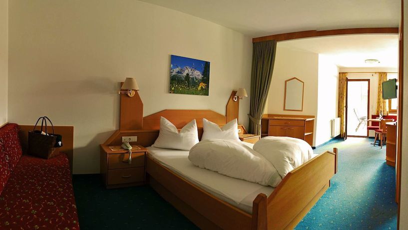 Imagen de la habitación del Hotel Trenker. Foto 7