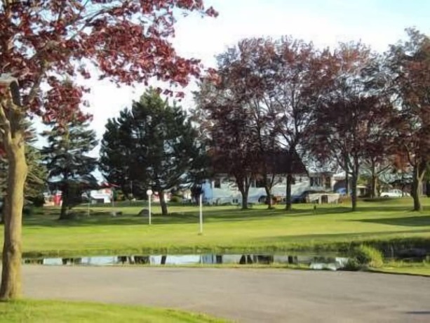 Imagen de los exteriores del Hotel Trenton Park Motel. Foto 14