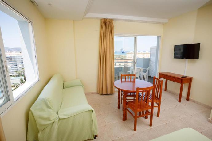 Imagen de la habitación del Hotel Tres Anclas. Foto 14