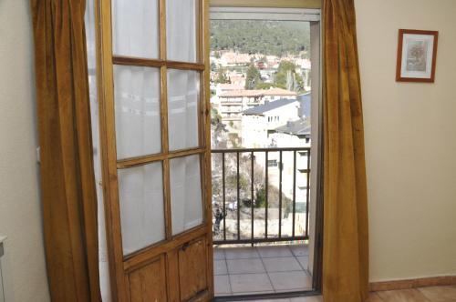 Imagen de la habitación del Hotel Tres Arcos. Foto 7