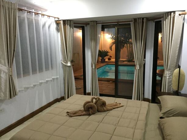 Imagen general del Hotel Tres Belle Maison Piscine Priv&eacute;e. Foto 18