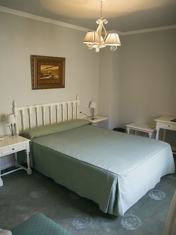 Imagen de la habitación del Hotel Tres Carabelas, Baiona. Foto 2