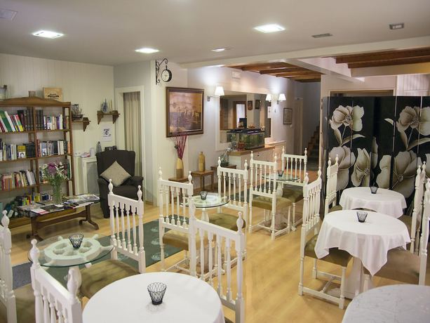 Imagen de los interiores del Hotel Tres Carabelas, Baiona. Foto 9