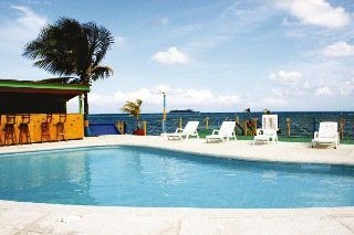 Imagen de la piscina del Hotel Tres Casitas Welcome. Foto 6