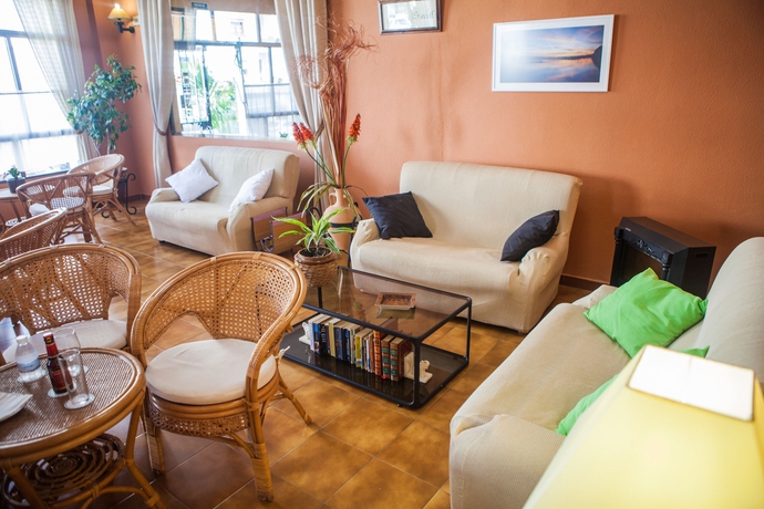 Imagen de los interiores del Hotel Tres Jotas. Foto 13