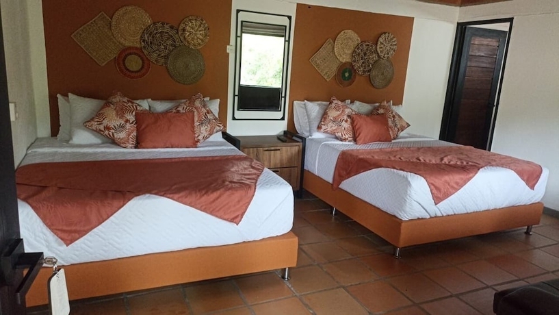 Imagen de la habitación del Hotel Tres Lagos Finca. Foto 4