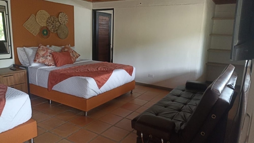 Imagen de la habitación del Hotel Tres Lagos Finca. Foto 5