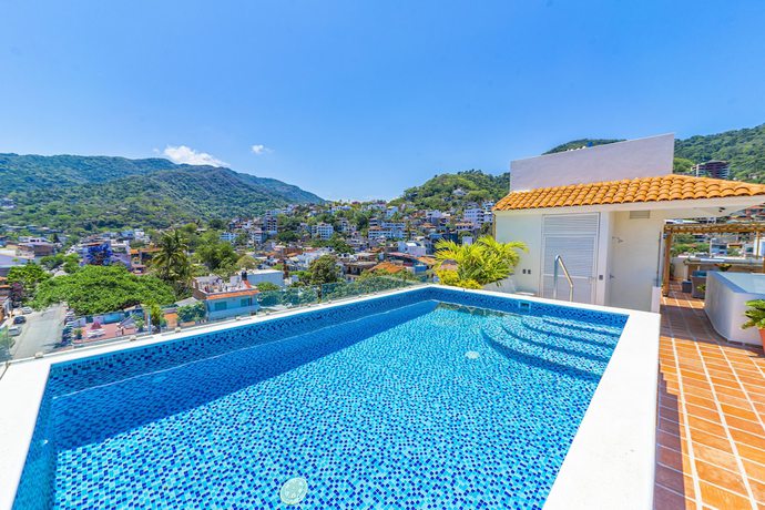 Imagen de la piscina del Hotel Tres Marias Luxury Suites - Adults Only. Foto 17