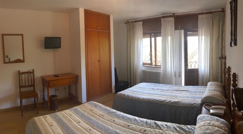 Imagen de la habitación del Hotel Tres Palacios. Foto 6