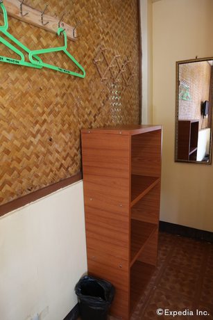 Imagen de la habitación del Hotel Tres Pension House. Foto 4