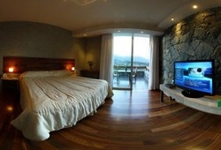 Imagen de la habitación del Hotel Tres Pircas. Foto 2