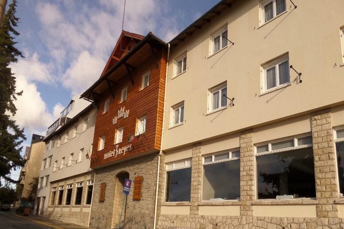 Imagen general del Hotel Tres Reyes Bariloche. Foto 14