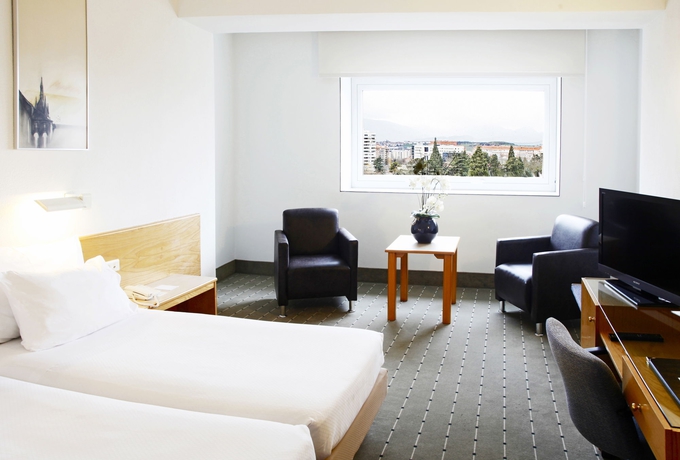 Imagen de la habitación del Hotel Tres Reyes Pamplona. Foto 8