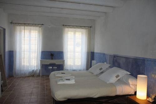 Imagen de la habitación del Hotel Tres Sants. Foto 6