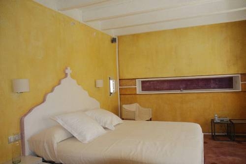 Imagen de la habitación del Hotel Tres Sants. Foto 8