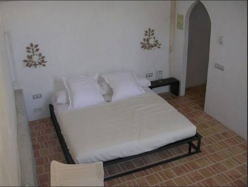 Imagen de la habitación del Hotel Tres Sants. Foto 9