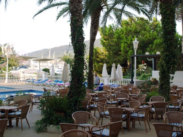 Imagen general del Hotel Tres Torres, Santa Eulalia des Riu. Foto 1