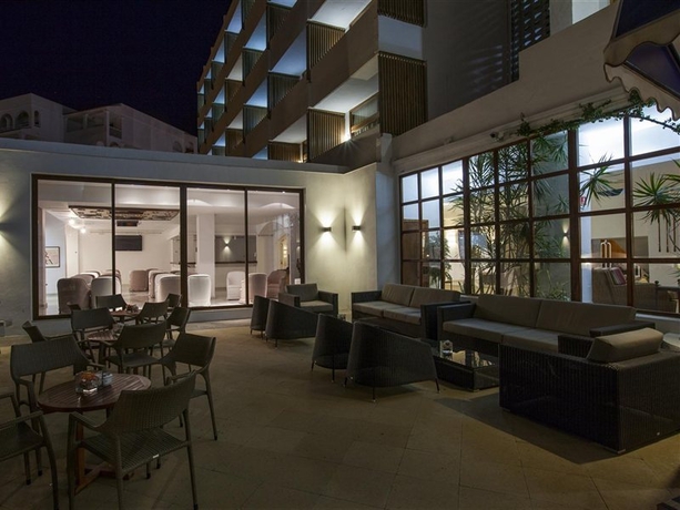 Imagen general del Hotel Tres Torres, Santa Eulalia des Riu. Foto 2