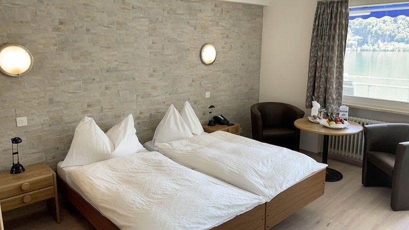 Imagen de la habitación del Hotel Tresa Bay. Foto 2