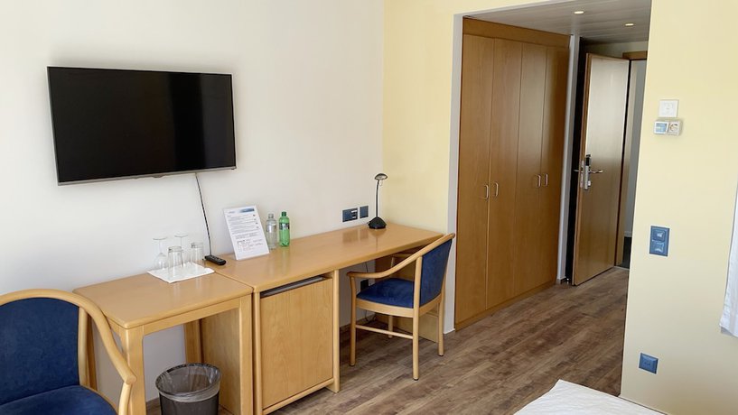 Imagen de la habitación del Hotel Tresa Bay. Foto 4