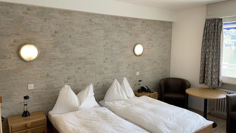 Imagen de la habitación del Hotel Tresa Bay. Foto 5