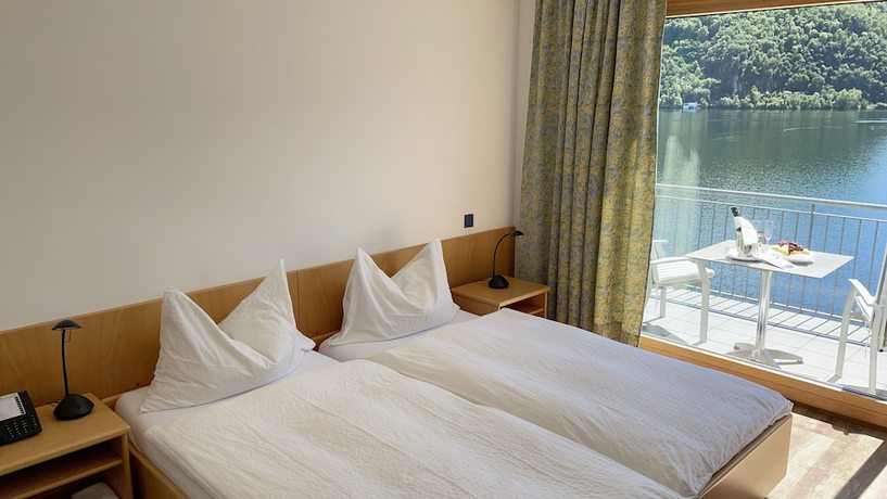 Imagen de la habitación del Hotel Tresa Bay. Foto 13