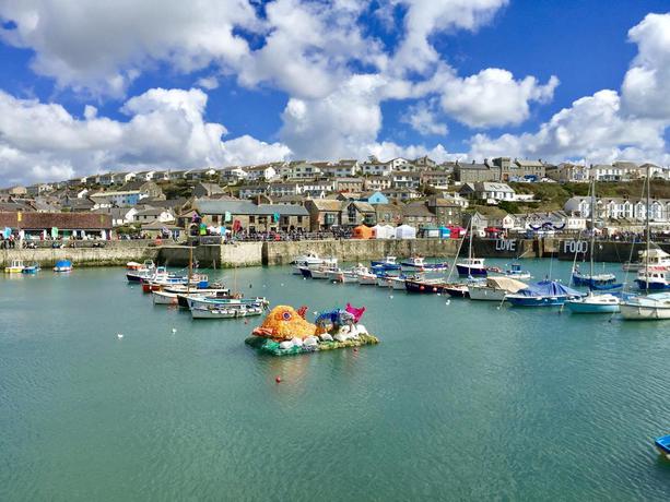 Imagen de los exteriores del Hotel Tresowes Green Cottage. Foto 13