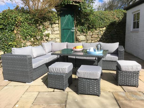 Imagen de los exteriores del Hotel Tresowes Green Cottage. Foto 15