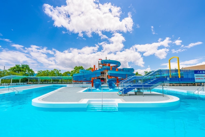 Imagen de la piscina del Hotel Tresta Shirayama. Foto 17