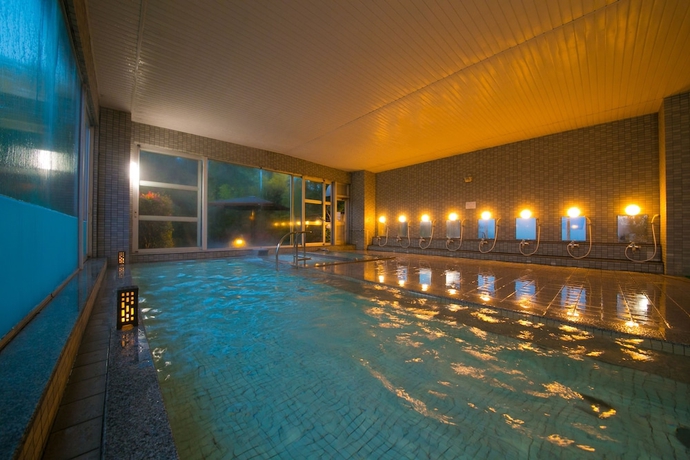 Imagen de la piscina del Hotel Tresta Shirayama. Foto 19