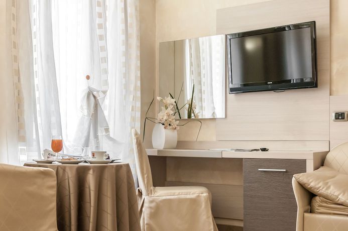 Imagen de la habitación del Hotel Trettenero. Foto 7