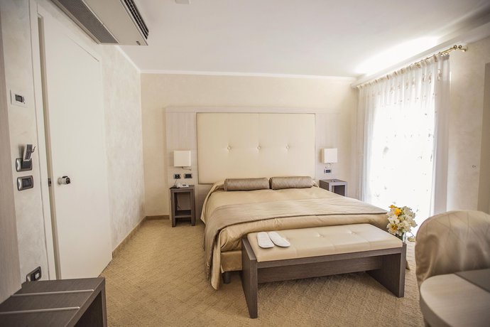 Imagen de la habitación del Hotel Trettenero. Foto 11