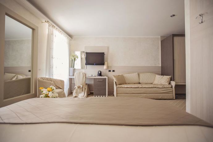 Imagen de la habitación del Hotel Trettenero. Foto 17