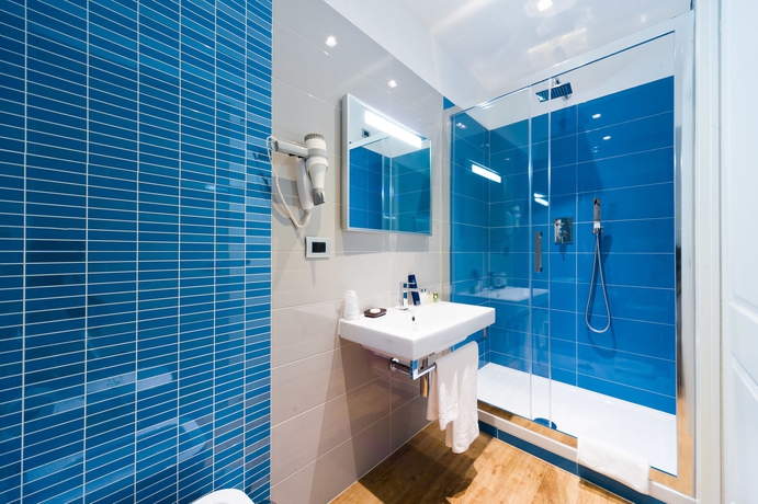 Imagen de la habitación del Hotel Trevi 41. Foto 9