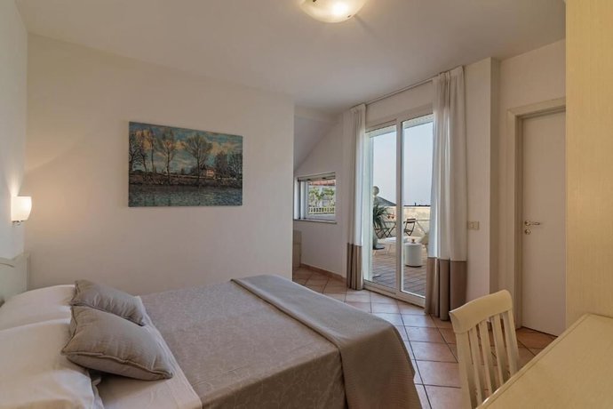 Imagen de la habitación del Hotel Trevi, Cattolica. Foto 5