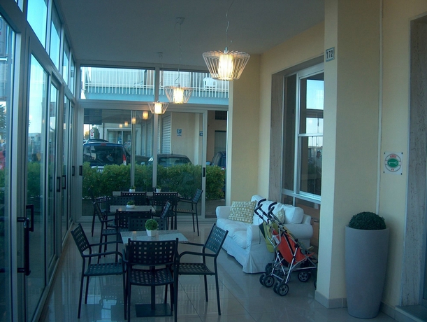 Imagen de los interiores del Hotel Trevi, Costa de Rimini. Foto 7