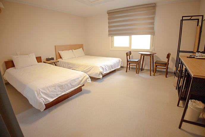 Imagen de la habitación del Hotel Trevi, Jeju. Foto 5