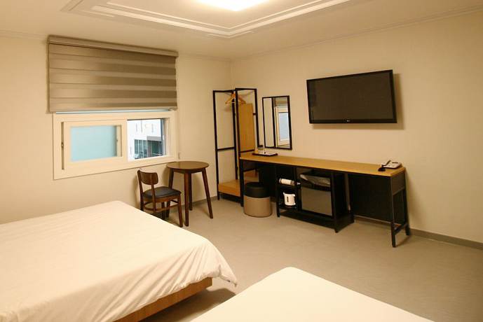 Imagen de la habitación del Hotel Trevi, Jeju. Foto 14
