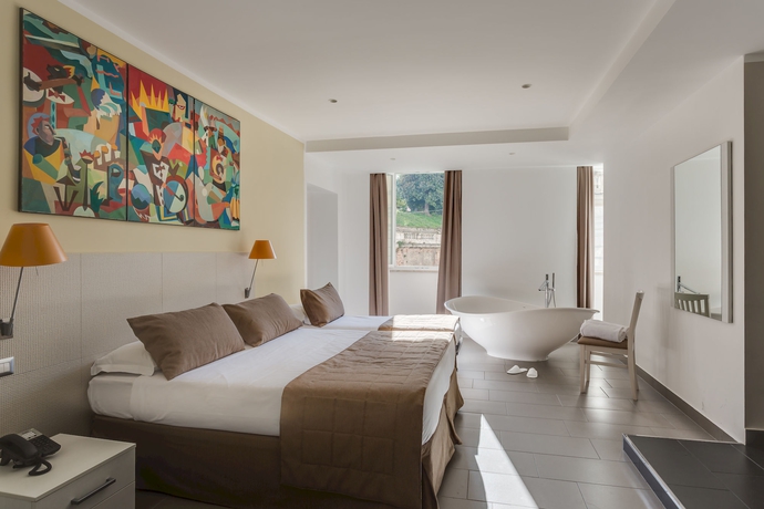 Imagen de la habitación del Hotel Trevi Palace. Foto 5