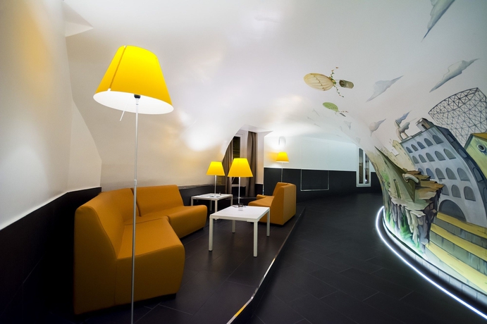 Imagen de los interiores del Hotel Trevi Palace. Foto 14